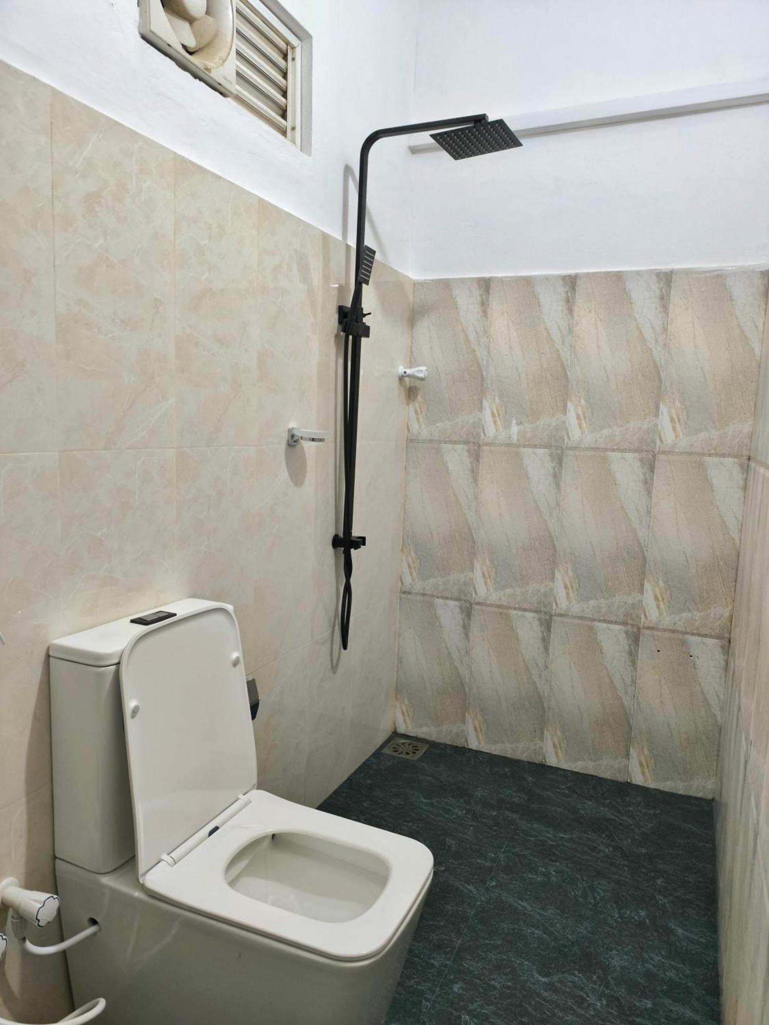 French Garden Regish Guest House Тринкомали Номер фото